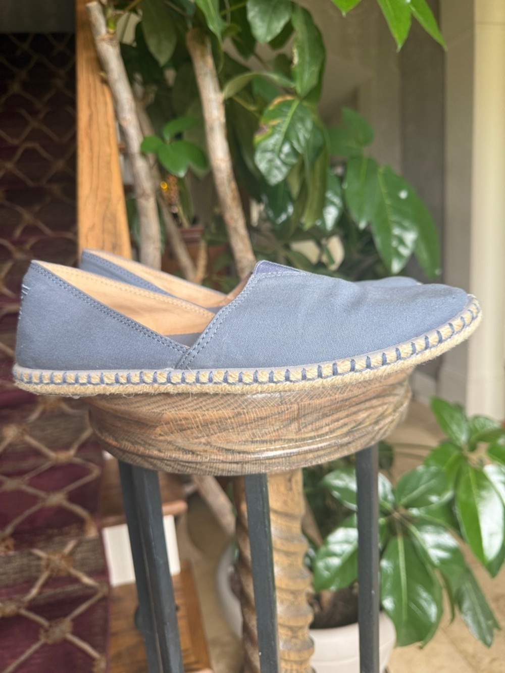 BOBS blue espadrille flat slip on shoe preowned good condition 8 1/2 - Picture 7 of 9